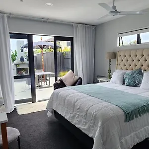 Bed & Breakfast Sunkist, Papamoa